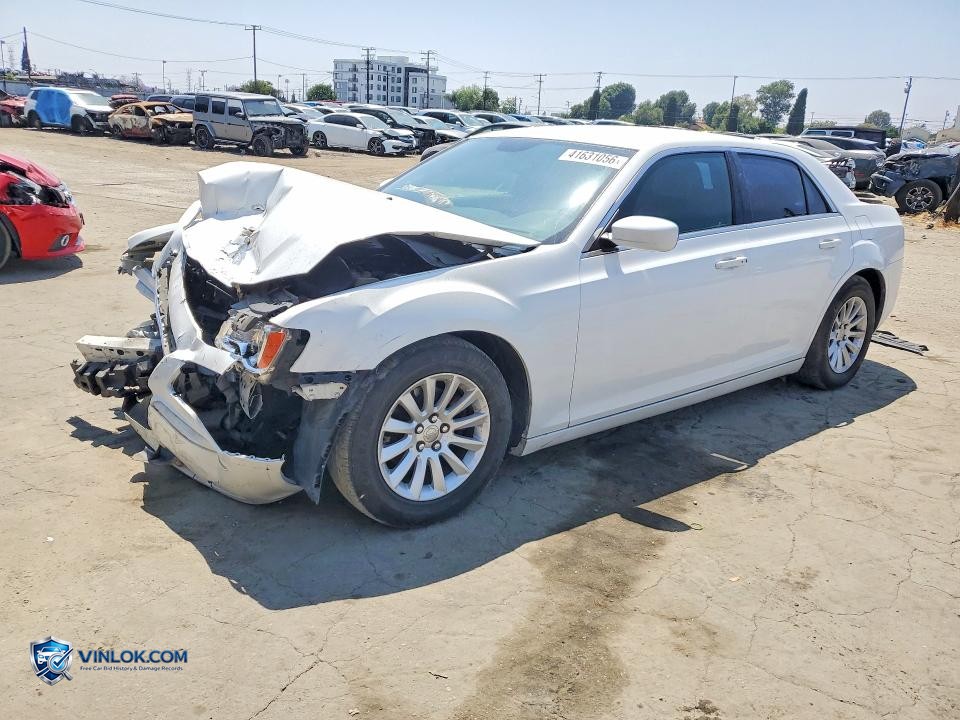2013 CHRYSLER 300 – Lot 41631056 auction photo