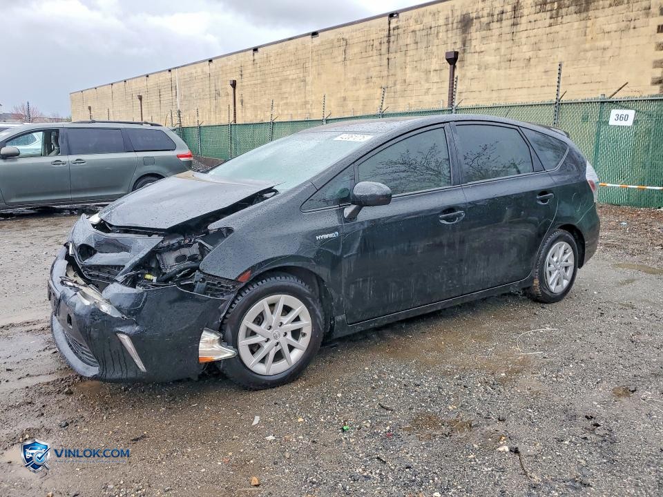 2012 TOYOTA PRIUS V THREE – Lot 42061076 auction photo