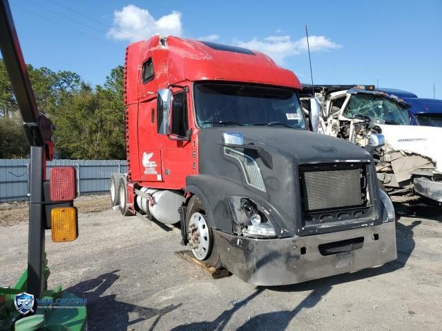 2006 VOLVO VNL SEMI TRUCK – Lot 43710045 auction photo
