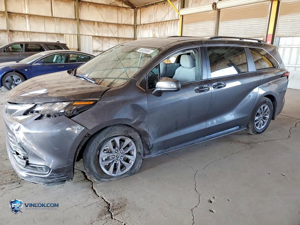 2025 TOYOTA SIENNA LE 8-PASSENGER – Lot 46028866 auction photo