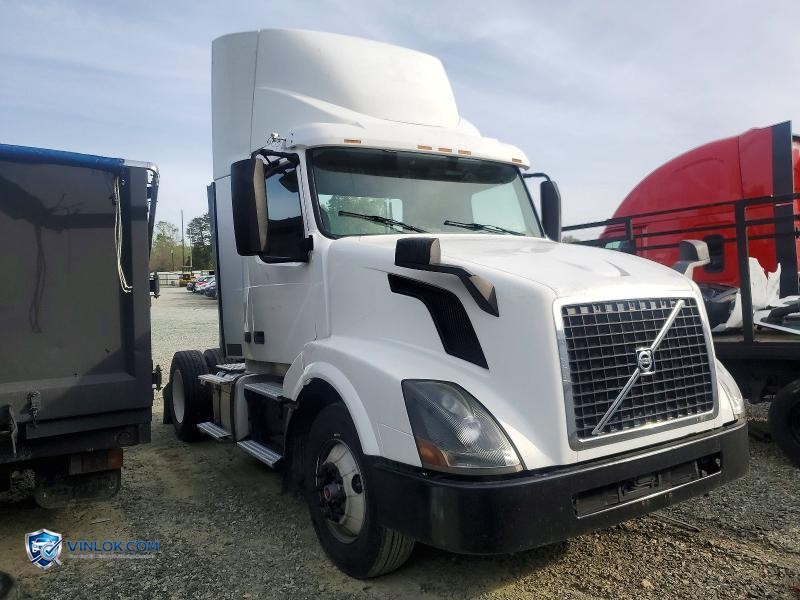 2018 VOLVO VNL SEMI TRUCK – Lot 46199826 auction photo