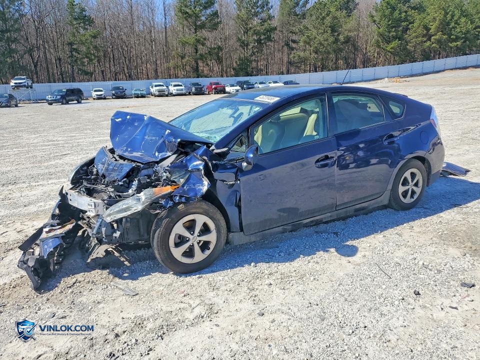 2013 TOYOTA PRIUS FOUR – Lot 46220466 auction photo