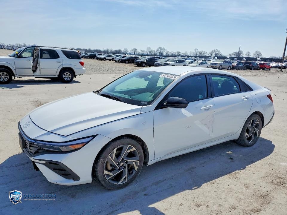 2025 HYUNDAI ELANTRA SEL SPORT – Lot 46702276 auction photo