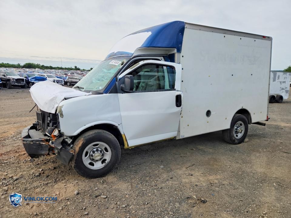 2005 CHEVROLET EXPRESS DELIVERY TRUCK – Lot 46744846 auction photo