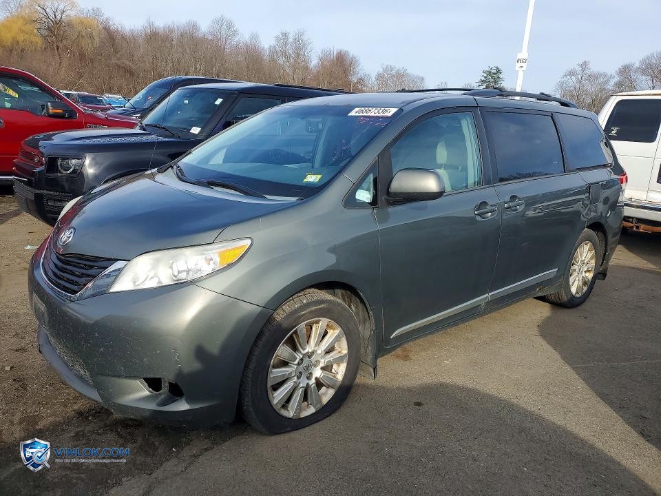 2013 TOYOTA SIENNA LE 7-PASSENGER – Lot 46867336 auction photo
