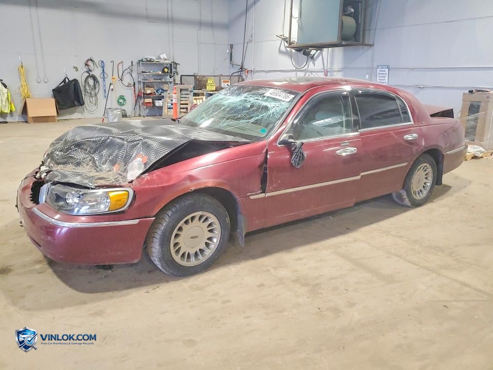 1999 LINCOLN TOWN CAR CARTIER – Lot 46904786 auction photo