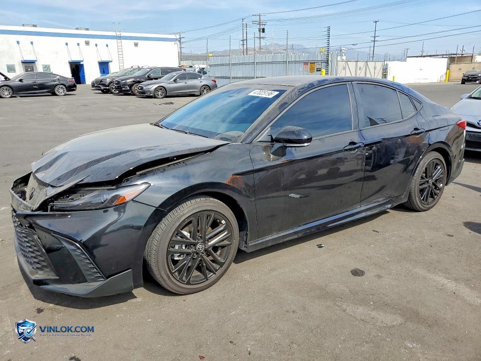 2025 TOYOTA CAMRY SE – Lot 47025196 auction photo