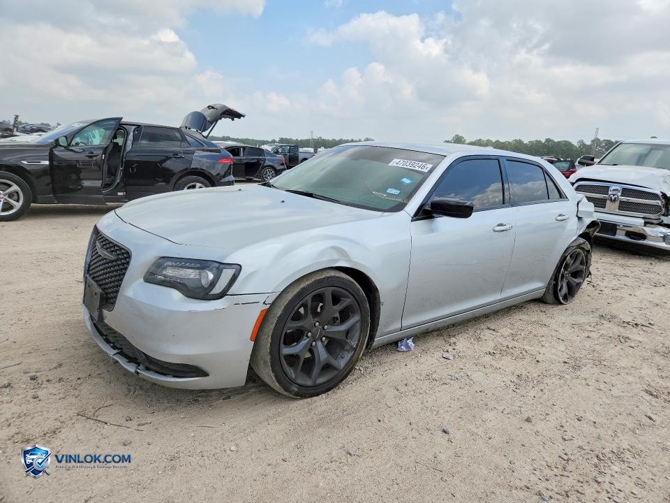 2022 CHRYSLER 300 TOURING – Lot 47039246 auction photo