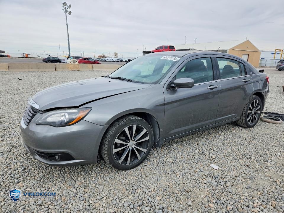 2013 CHRYSLER 200 TOURING – Lot 47240536 auction photo