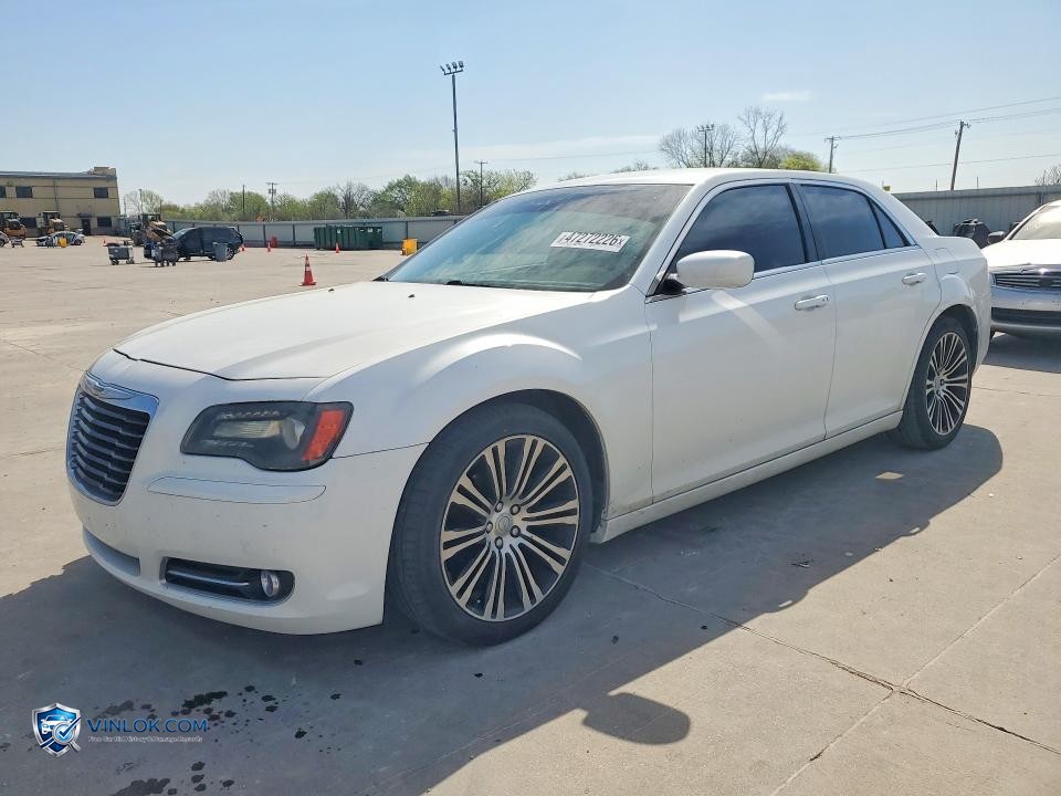 2014 CHRYSLER 300 S – Lot 47272226 auction photo
