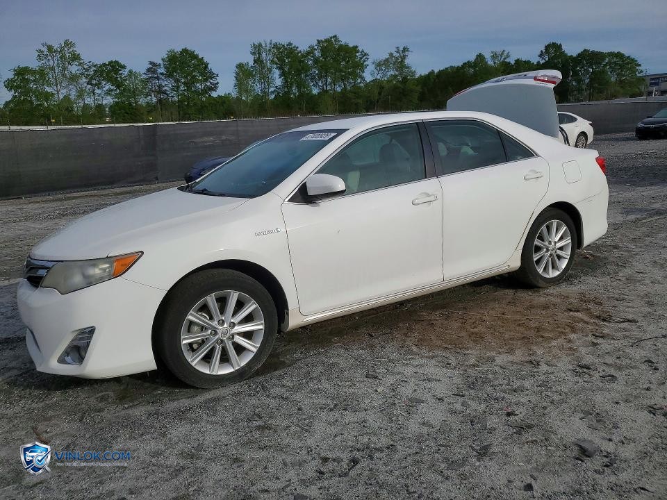 2013 TOYOTA CAMRY HYBRID XLE – Lot 47400926 auction photo