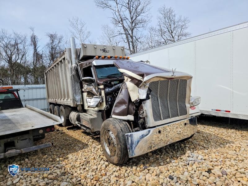 2021 PETERBILT 389 DUMP TRUCK – Lot 47521686 auction photo
