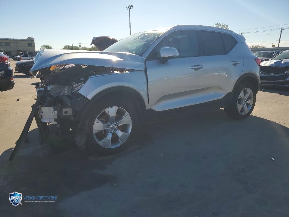 2019 VOLVO XC40 T5 MOMENTUM – Lot 47746546 auction photo