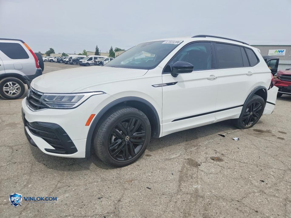 2022 VOLKSWAGEN TIGUAN SE R-LINE BLACK – Lot 47833206 auction photo