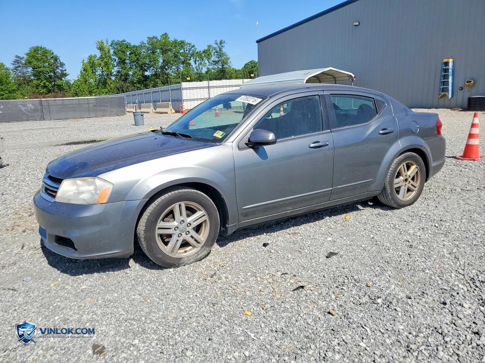 2013 DODGE AVENGER SXT – Lot 47892216 auction photo