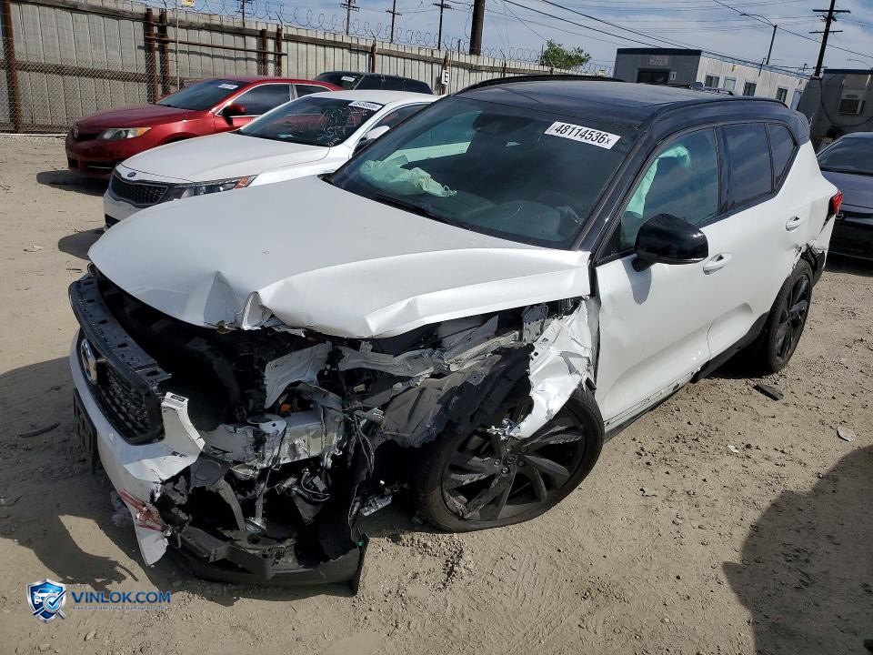 2019 VOLVO XC40 T5 R-DESIGN – Lot 48114536 auction photo