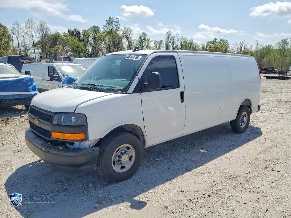 2025 CHEVROLET EXPRESS 3500 CARGO DELIVERY VAN – Lot 48143586 auction photo