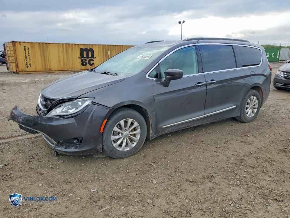 2017 CHRYSLER PACIFICA TOURING L – Lot 48358686 auction photo