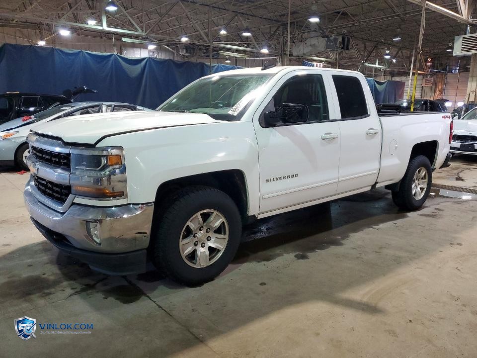 2017 CHEVROLET SILVERADO K1500 LT – Lot 48422016 auction photo