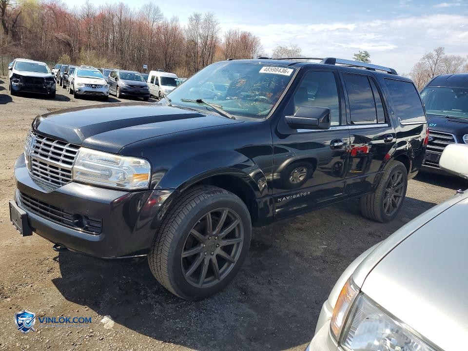 2011 LINCOLN TOWNHOUSE NAVIGATOR – Lot 48598436 auction photo