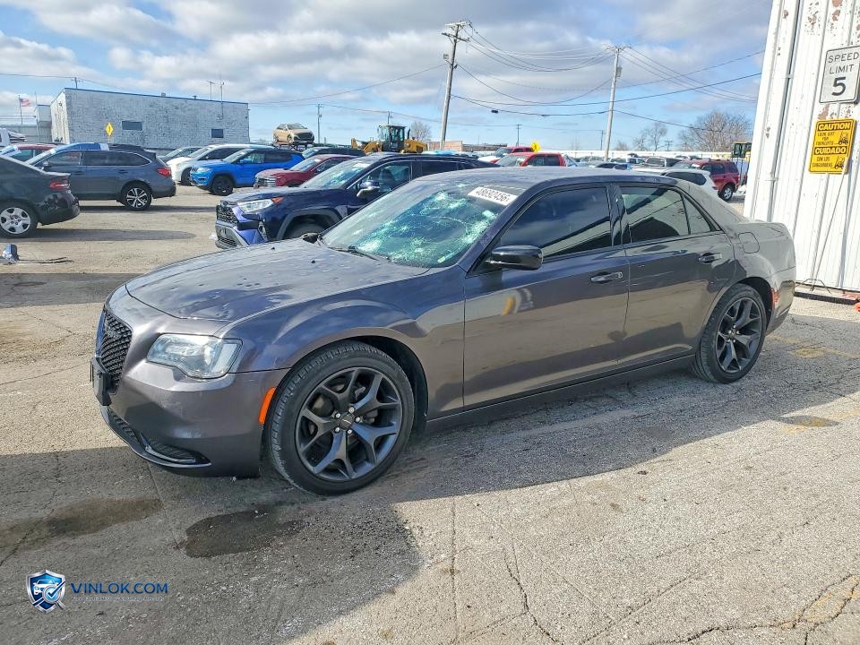 2020 CHRYSLER 300 TOURING – Lot 48692456 auction photo