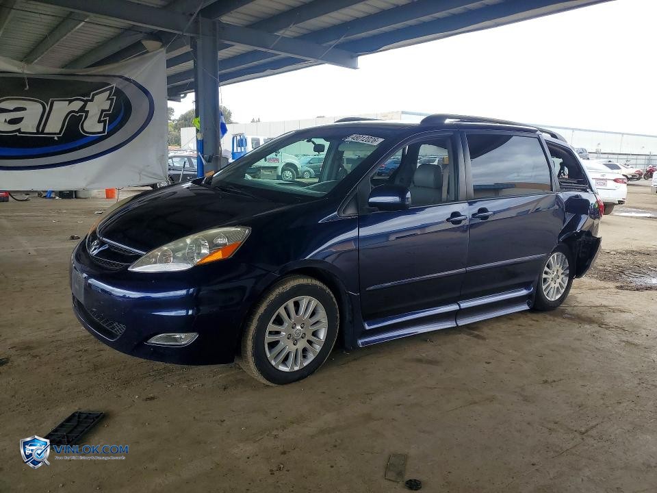 2007 TOYOTA SIENNA XLE 7-PASSENGER – Lot 48717766 auction photo