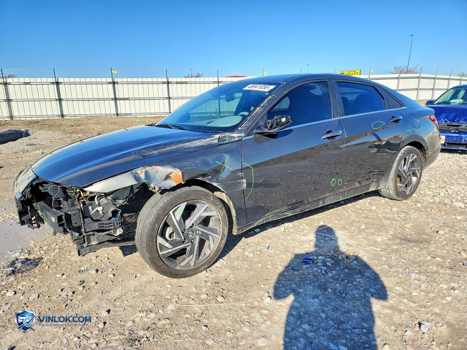 2024 HYUNDAI ELANTRA SEL – Lot 48941056 auction photo