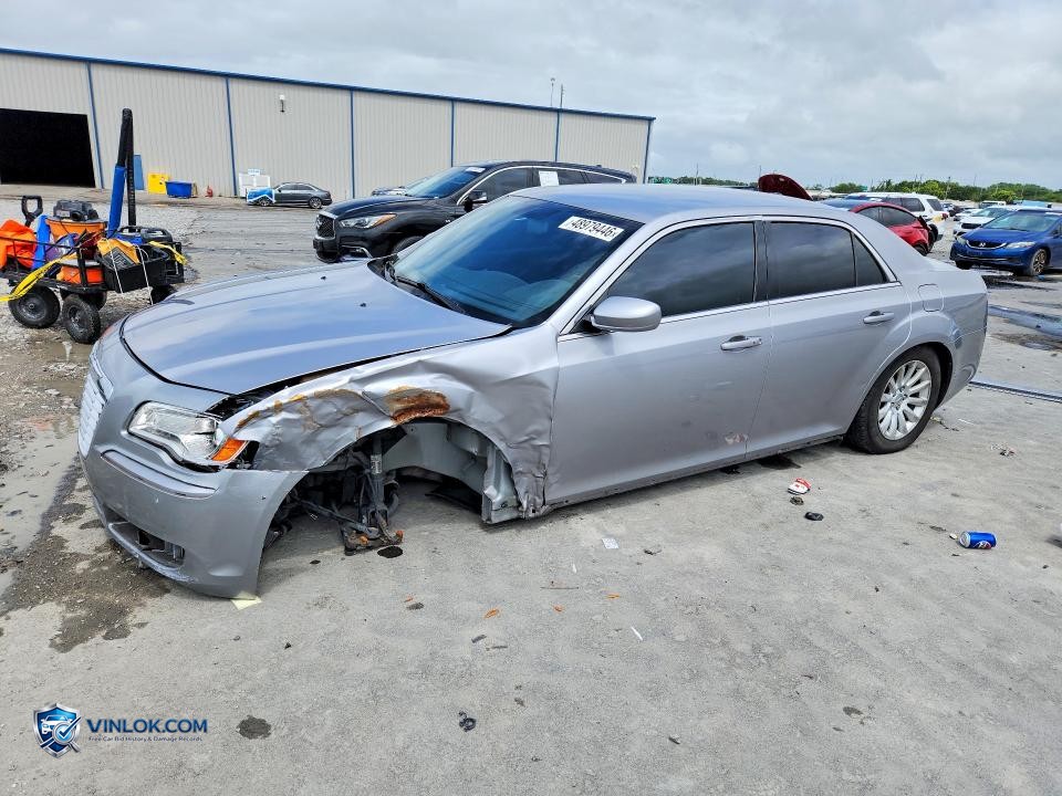 2013 CHRYSLER 300 – Lot 48979446 auction photo