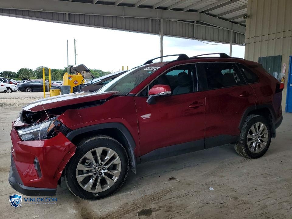 2024 TOYOTA RAV4 XLE PREMIUM – Lot 49046296 auction photo