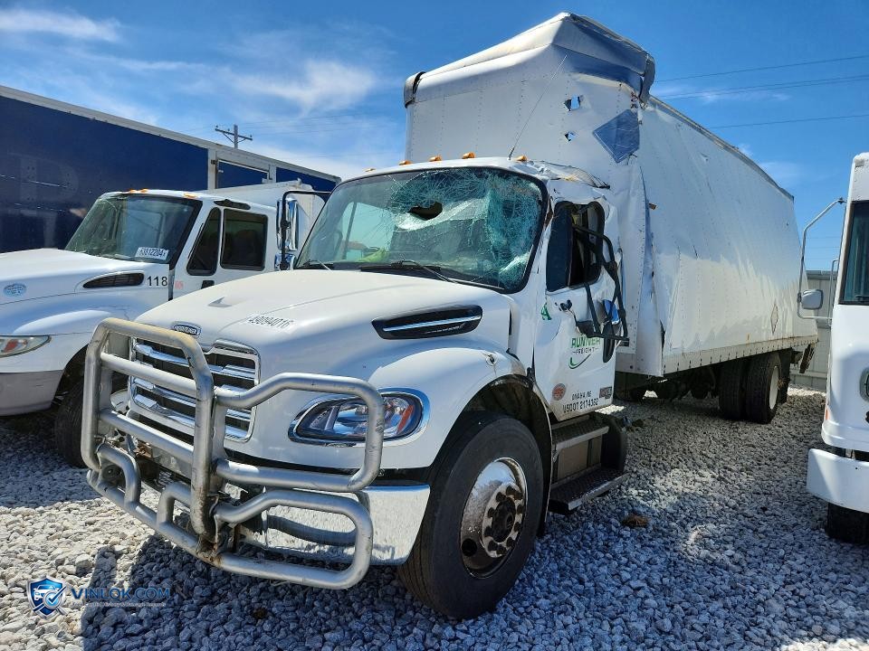 2025 FREIGHTLINER BUSINESS CLASS M2 BOX TRUCK – Lot 49094016 auction photo