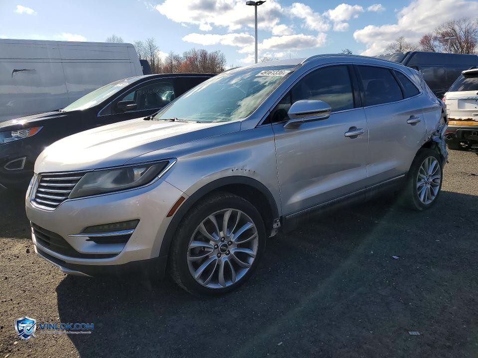 2015 LINCOLN TOWNHOUSE MKC – Lot 49161336 auction photo