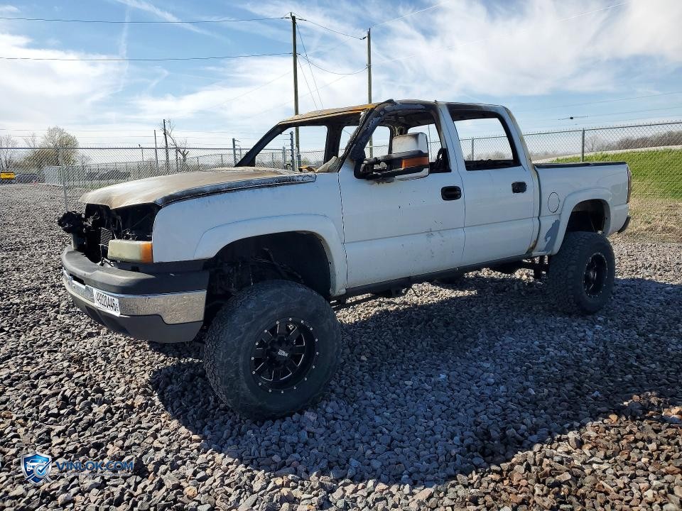 2004 CHEVROLET SILVERADO K1500 – Lot 49220446 auction photo