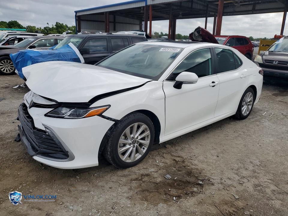 2024 TOYOTA CAMRY LE – Lot 49251266 auction photo