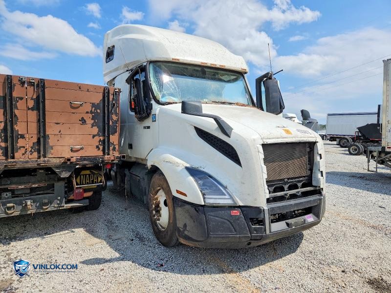 2024 VOLVO VNL SEMI TRUCK – Lot 49330676 auction photo