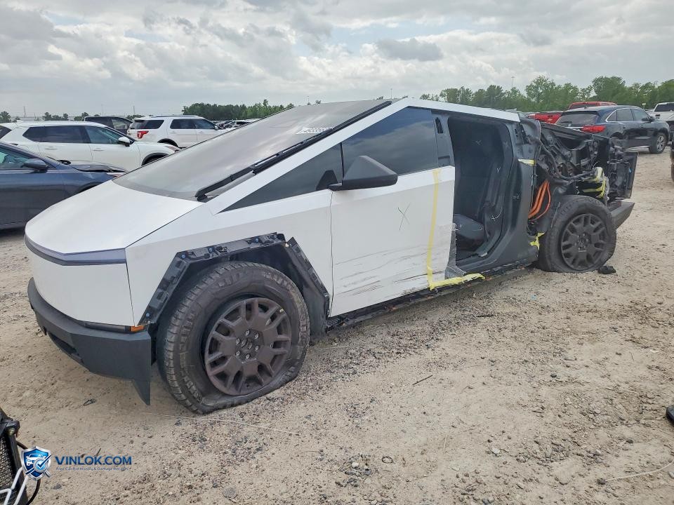 2024 TESLA CYBERTRUCK – Lot 49335636 auction photo