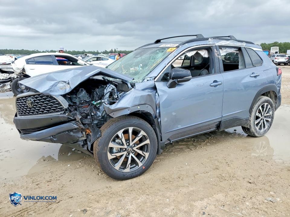 2025 TOYOTA COROLLA CROSS XLE – Lot 49371446 auction photo