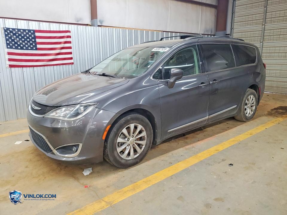 2017 CHRYSLER PACIFICA TOURING L – Lot 49387526 auction photo