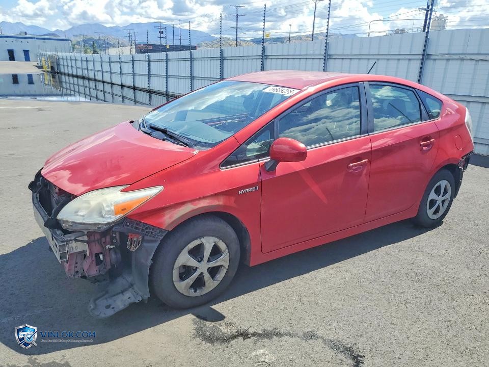 2013 TOYOTA PRIUS THREE – Lot 49608226 auction photo