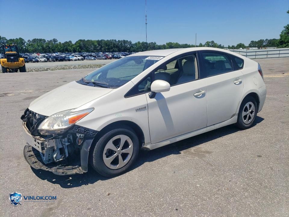 2013 TOYOTA PRIUS TWO – Lot 49665536 auction photo
