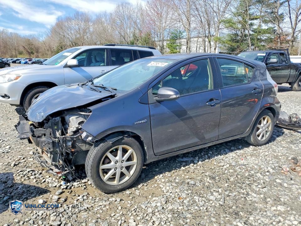 2014 TOYOTA PRIUS C THREE – Lot 49795716 auction photo