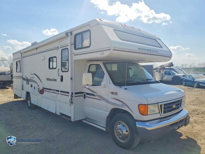 2004 WINNEBAGO MINNIE RV – Lot 49800146 auction photo