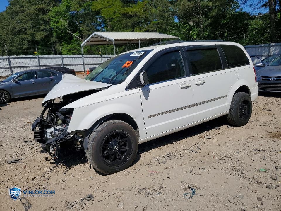 2010 CHRYSLER TOWN & COUNTRY TOURING – Lot 49827836 auction photo