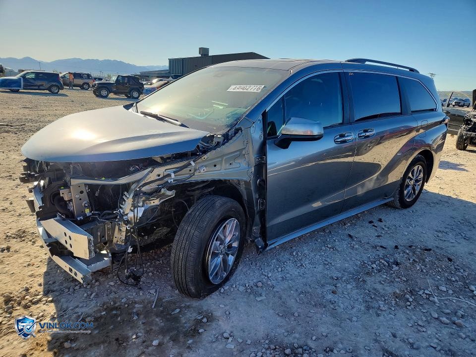 2026 TOYOTA SIENNA XLE 8-PASSENGER – Lot 49902776 auction photo