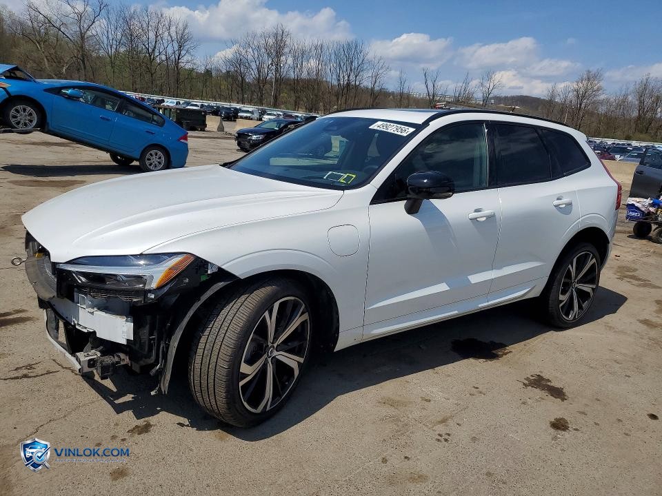 2022 VOLVO XC60 T8 RECHARGE R-DESIGN – Lot 49927956 auction photo
