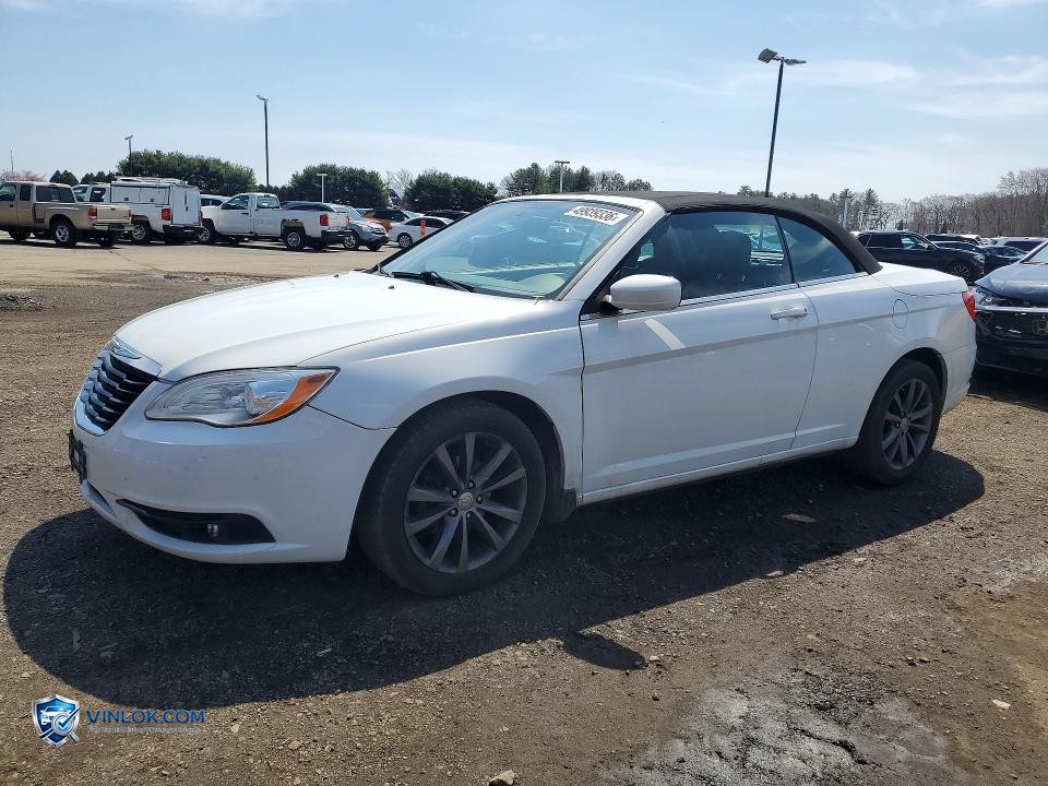 2011 CHRYSLER 200 S – Lot 49939336 auction photo