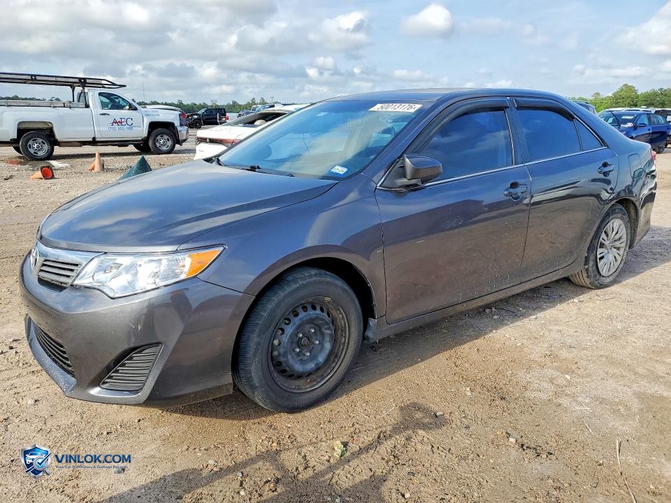 2014 TOYOTA CAMRY L – Lot 50013176 auction photo