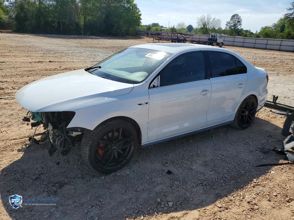 2017 VOLKSWAGEN JETTA GLI – Lot 50059656 auction photo