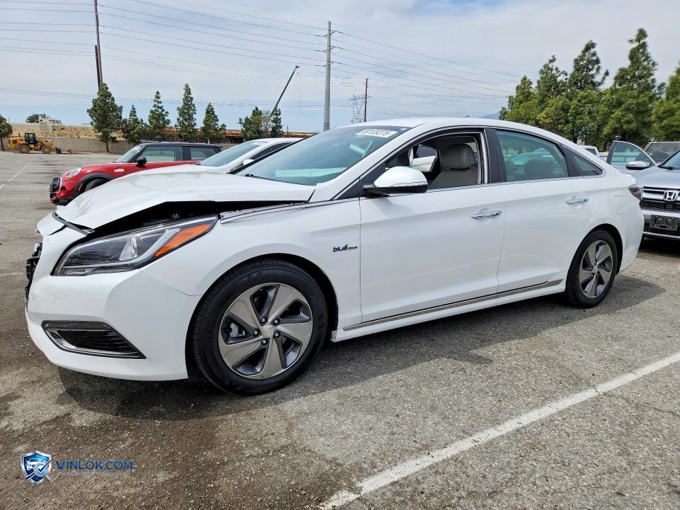 2017 HYUNDAI SONATA HYBRID LIMITED – Lot 50109376 auction photo