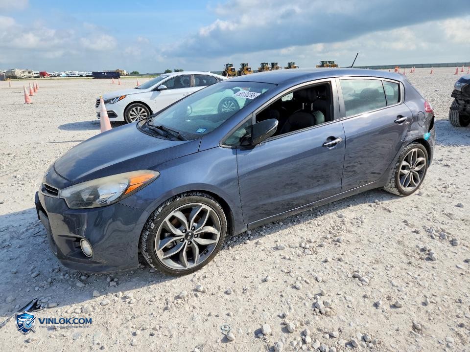 2015 KIA FORTE SX – Lot 50130296 auction photo
