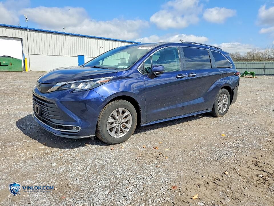 2022 TOYOTA SIENNA XLE – Lot 50344486 auction photo